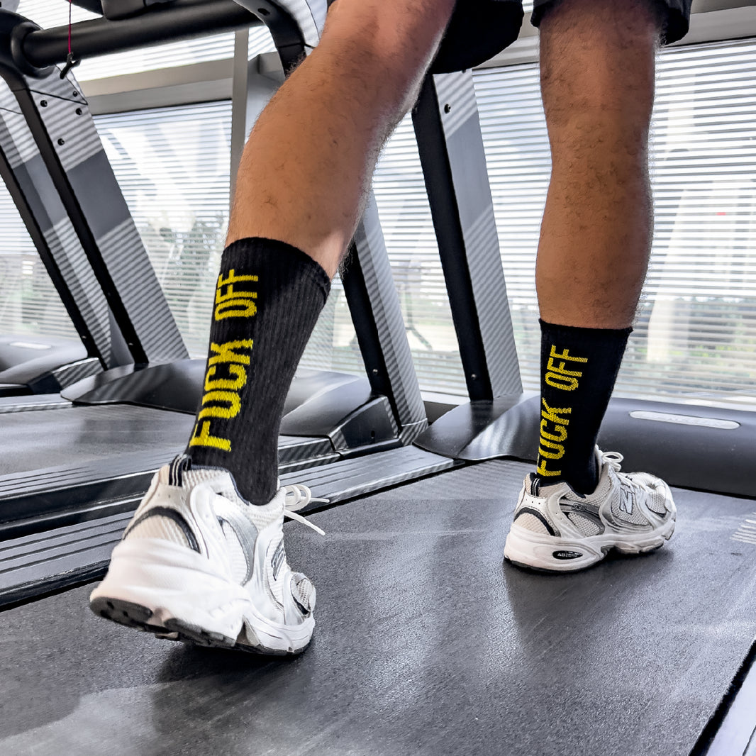 Chaussettes "Fuck off" noires et jaunes