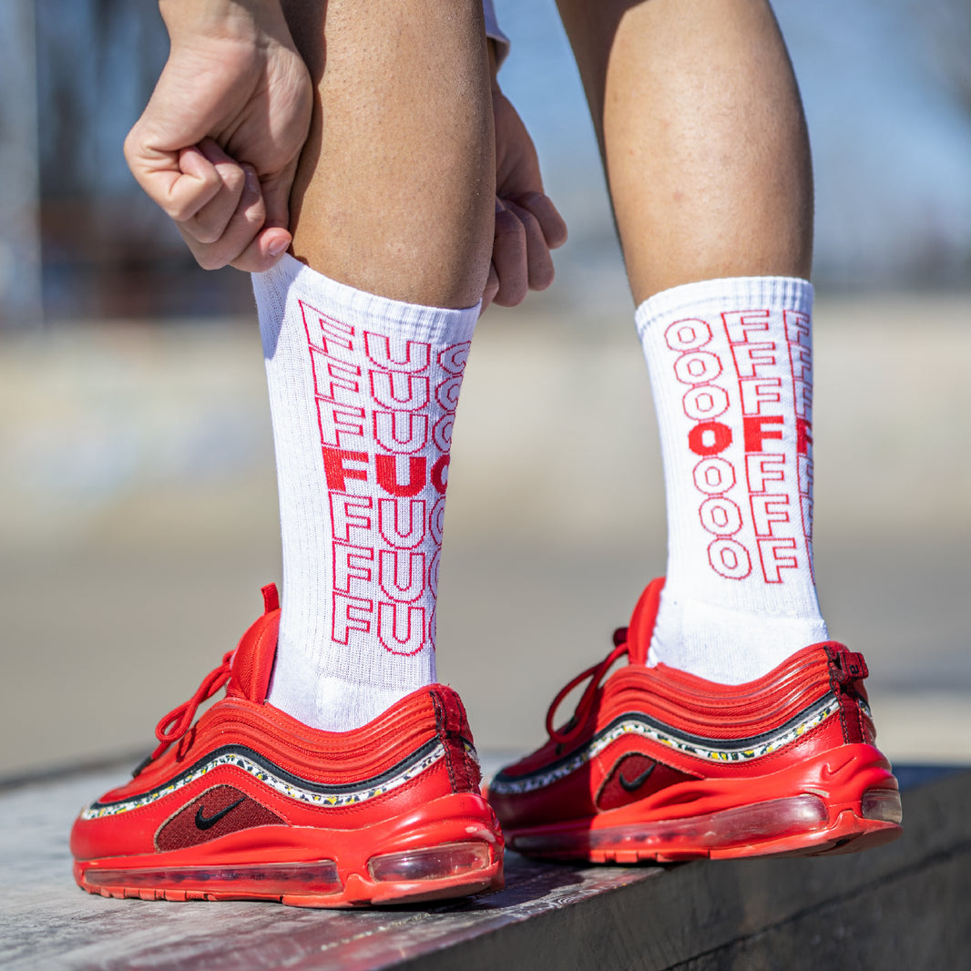 Chaussettes "Fuck off" blanches et rouges