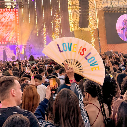 Eventail XXL "Love is love"