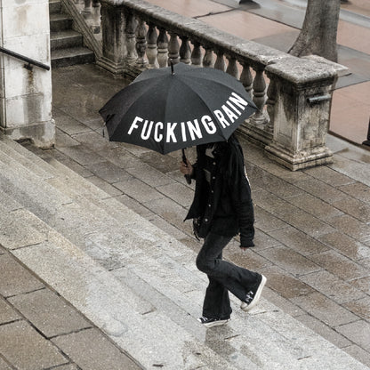 Grand parapluie "Fucking rain"