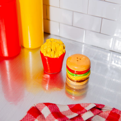 Salière et poivrière burger frites