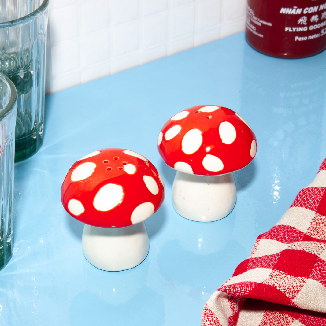 Salière et poivrière champignons