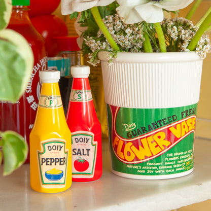 Salière et poivrière ketchup moutarde