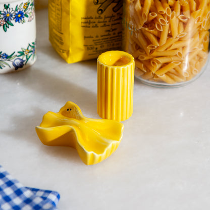Salière et poivrière pâtes