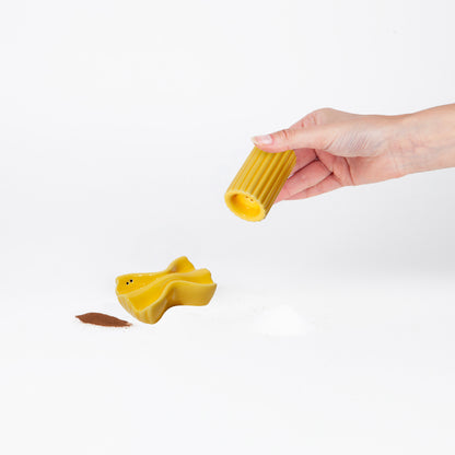 Salière et poivrière pâtes
